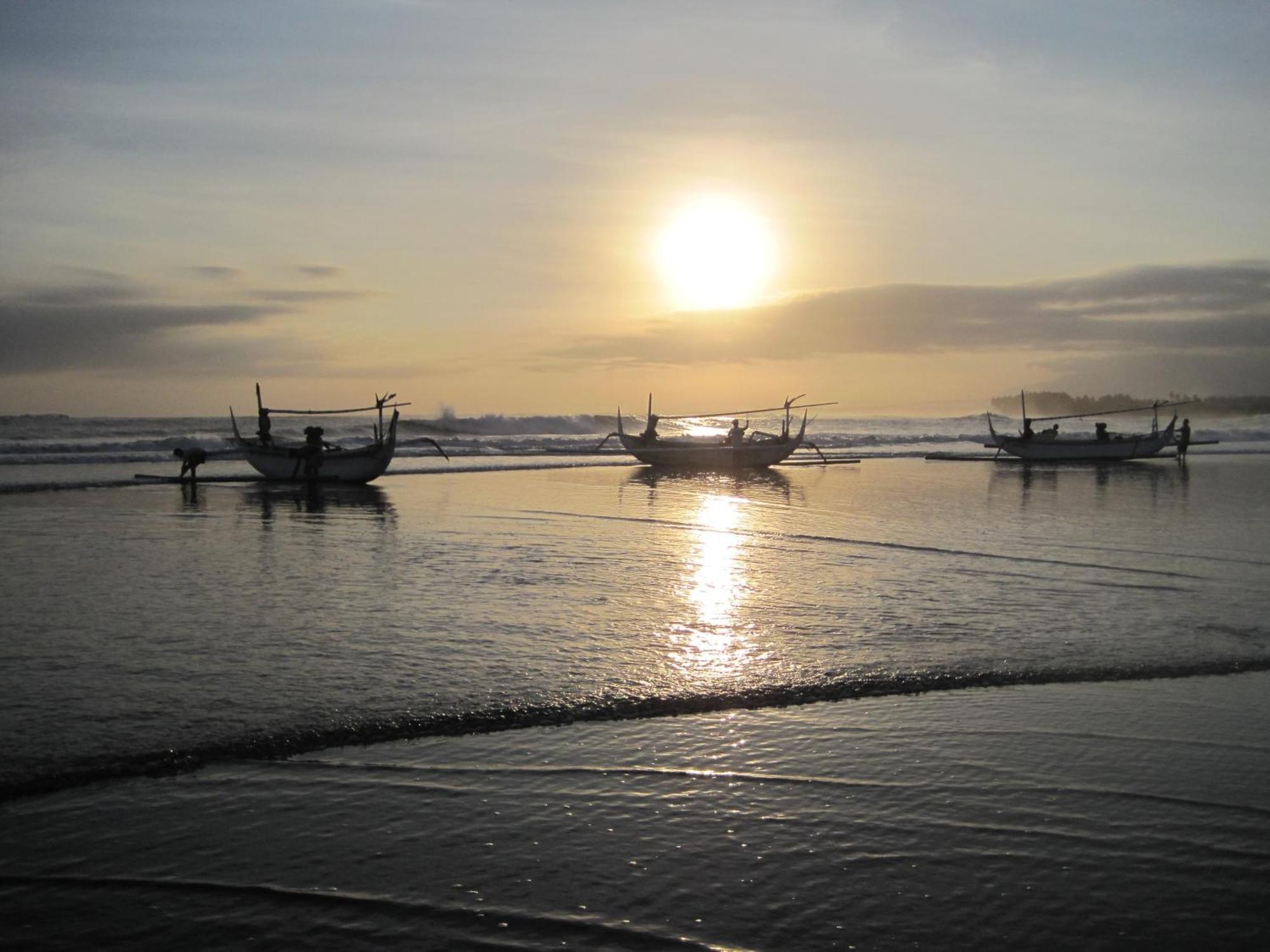 Puri Dajuma Beach Eco-Resort & Spa Pulukan Kültér fotó